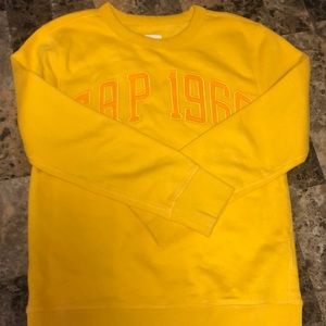 Boys GAP sweatshirt